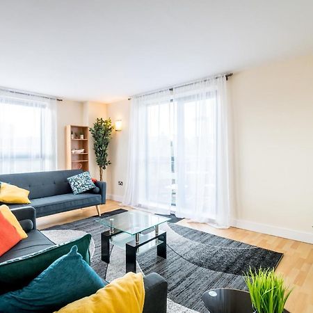 Spacious City 2 Bed, 2 Bath, Free Parking & Wifi เชฟฟิลด์ ภายนอก รูปภาพ